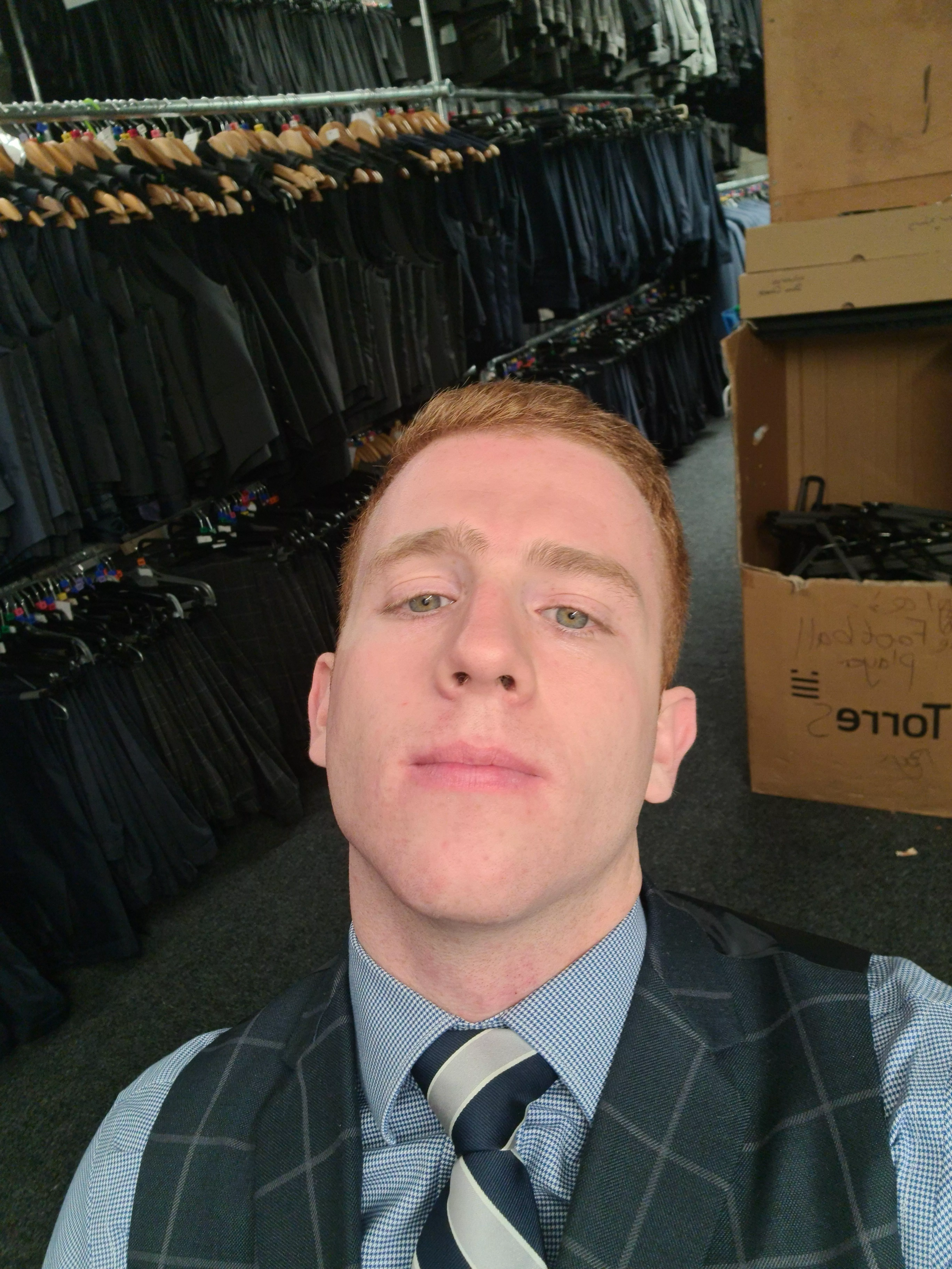 Monday work day blues , someone brighten my day with something funny.