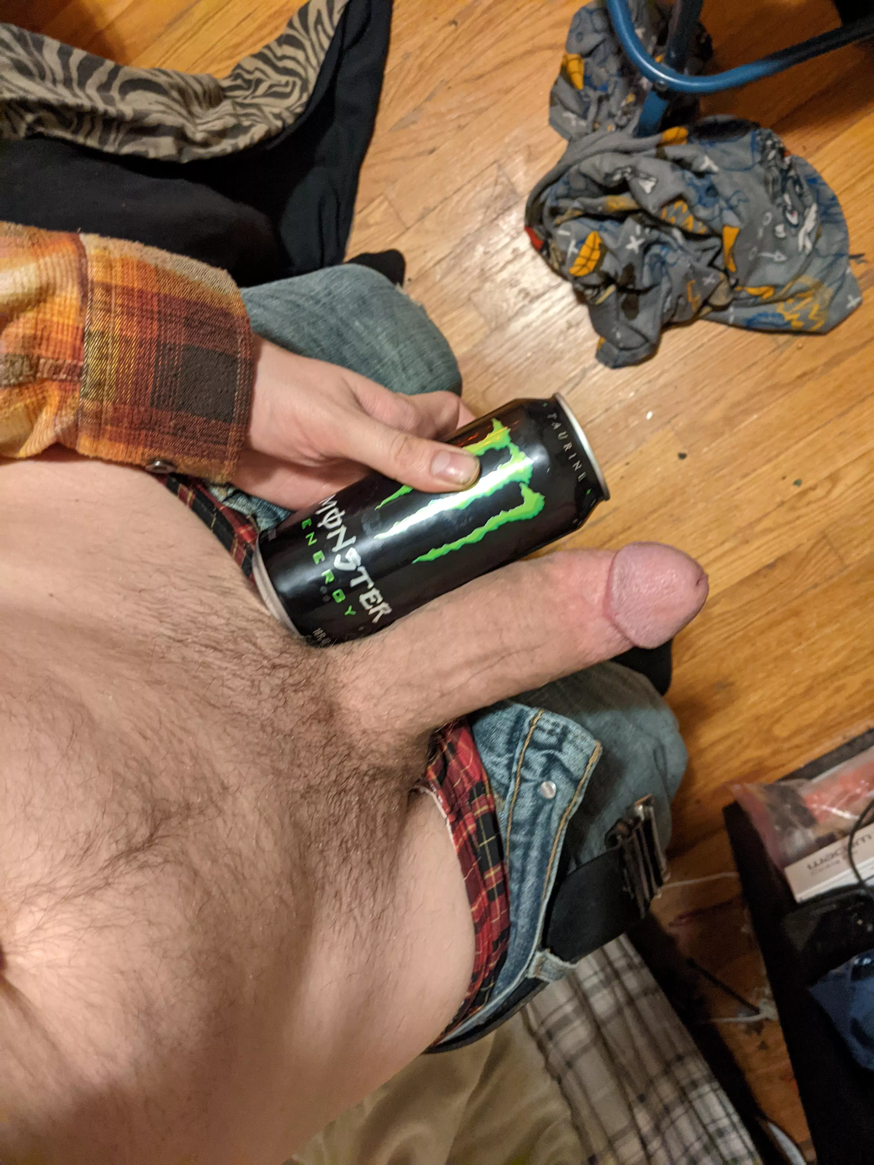 monster can monster can