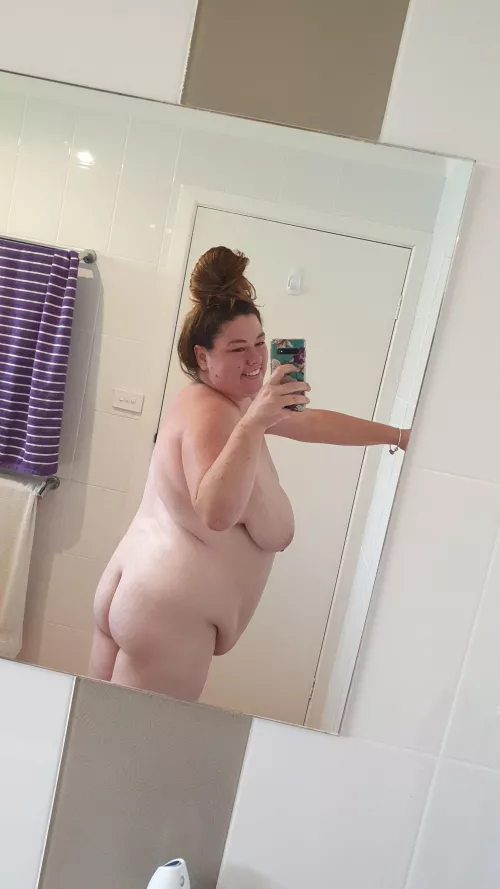 more curves than a racetrack, and I promise I'm a much more fun ride.... 😜😘