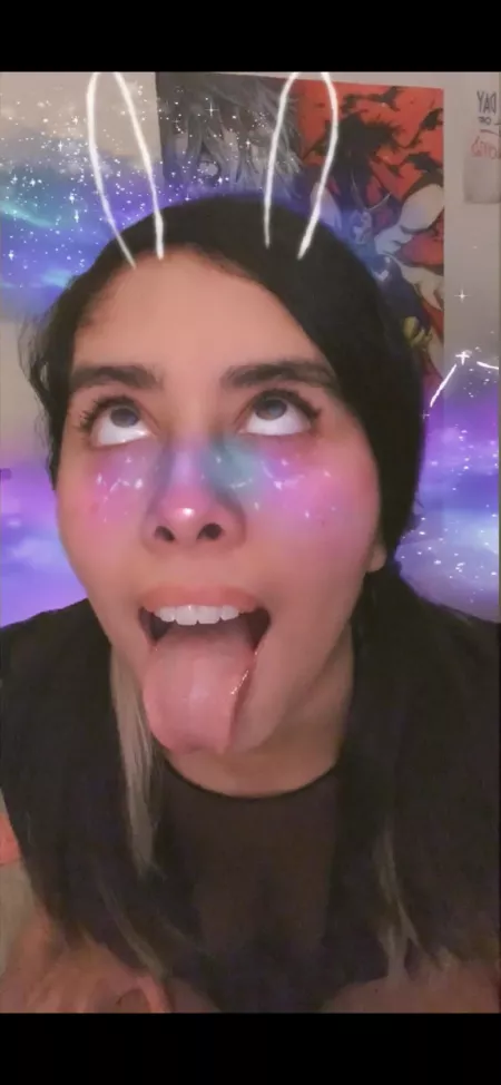 More tongue? More tongue?