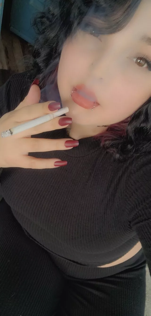 Morning everyone care for a drag Morning everyone care for a drag