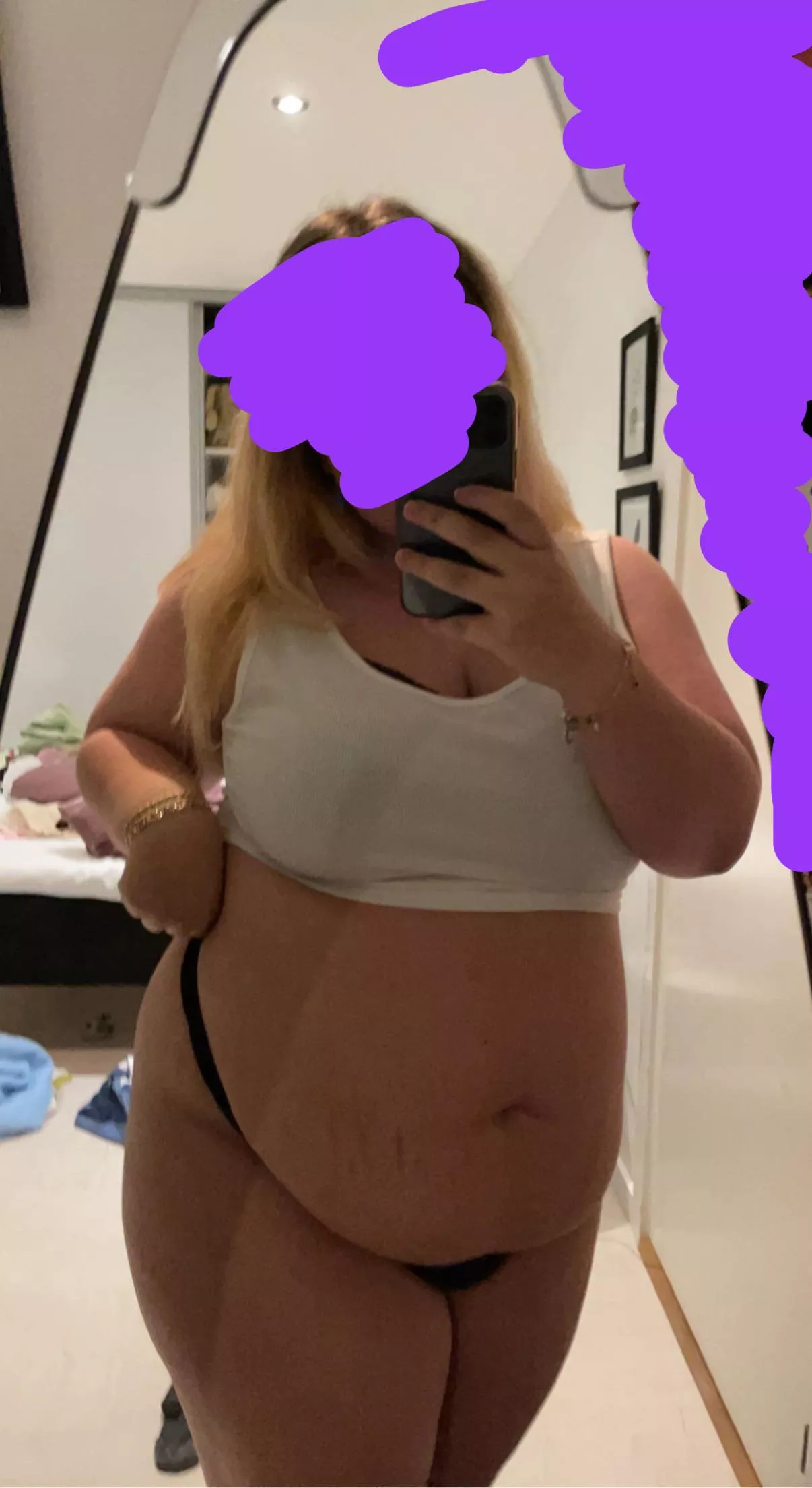 Morning loves, after a nice, big lunch❤️🤤OnlyFans should get up today🤤