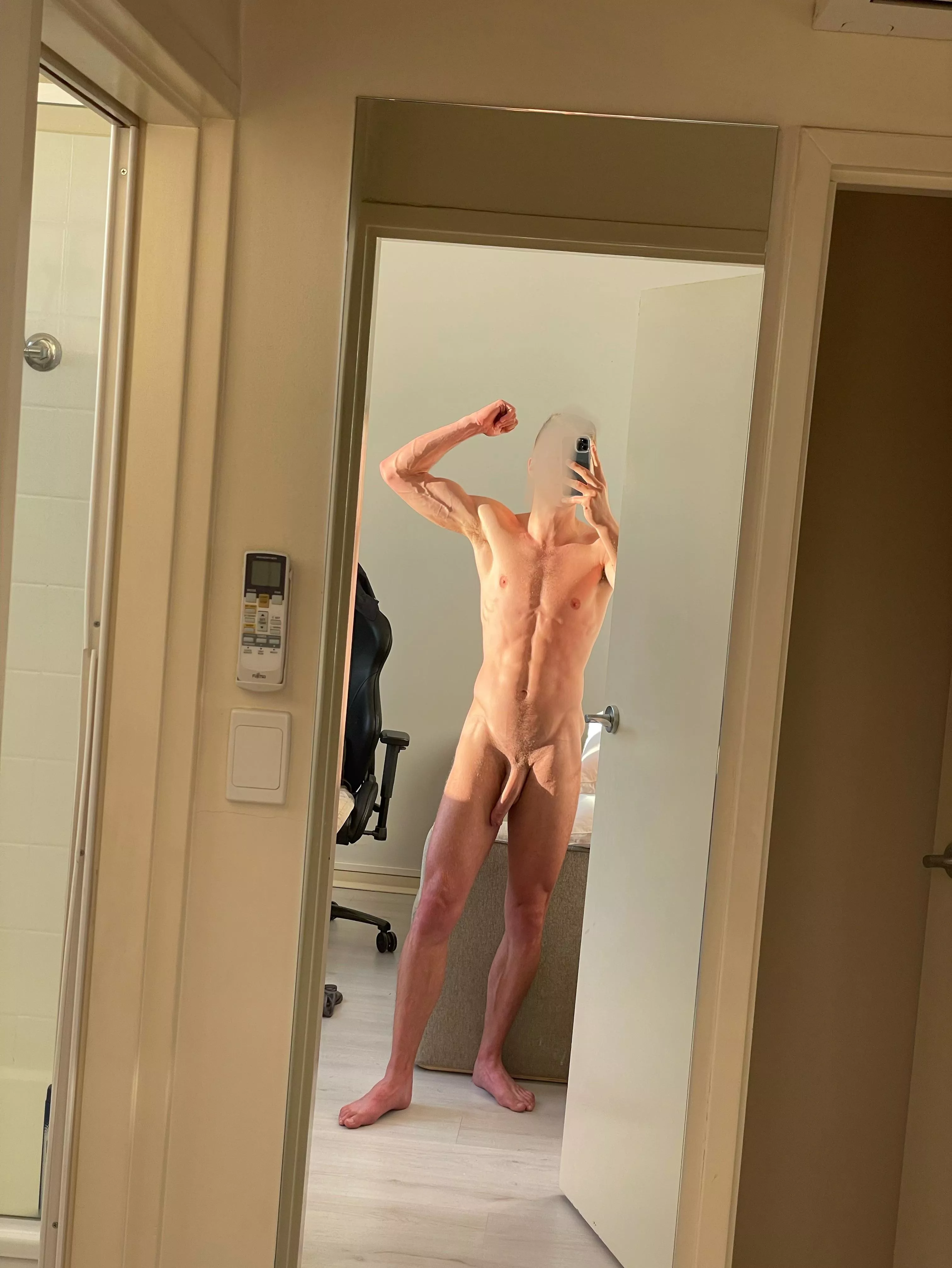Morning sun hits different 🥵 Morning sun hits different 🥵