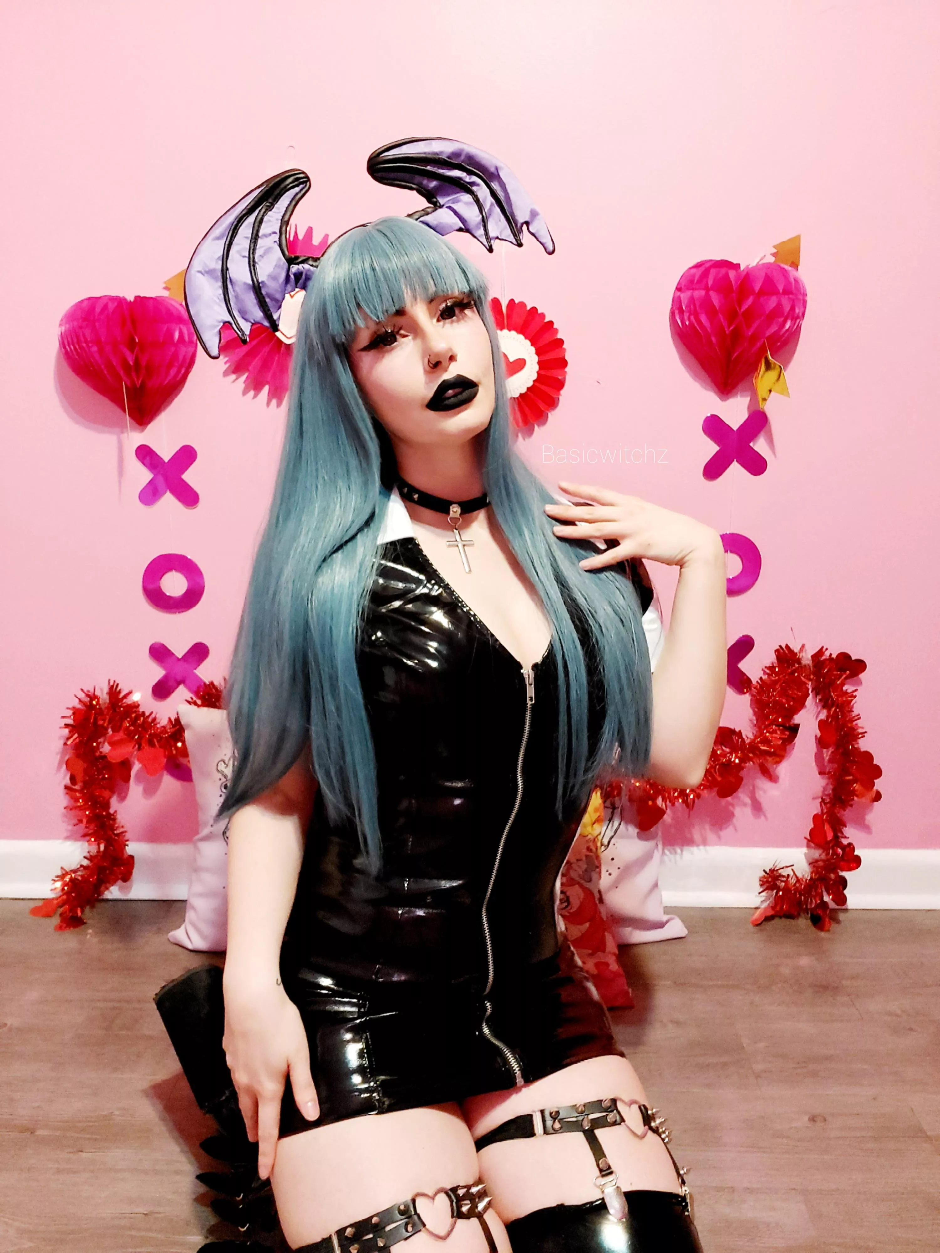 Morrigan V-Day Cosplay from Darkstalkers (basicwitchz) Morrigan V-Day Cosplay from Darkstalkers (basicwitchz)