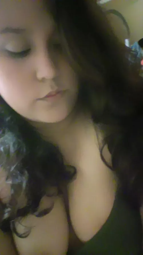 Motorboat me anyone? 🍼👅😏