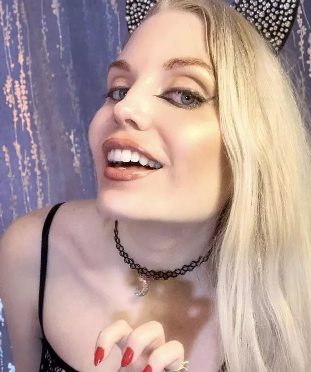 Mrs Claws is in town !