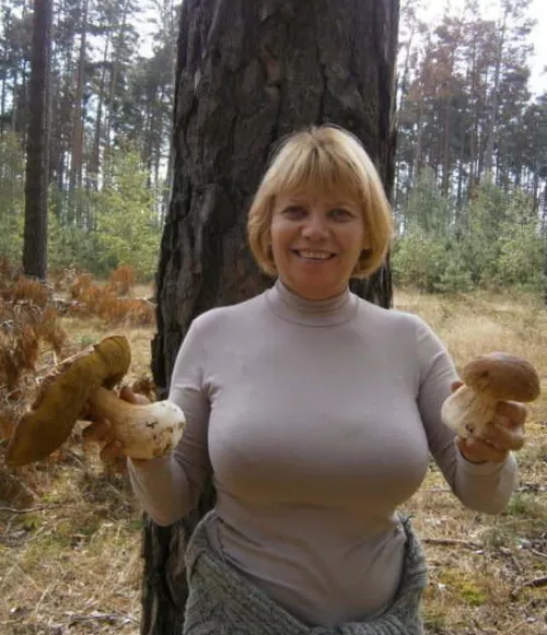 Mushroom GILF