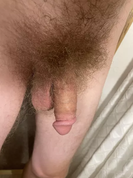 Musky and a bit slimy ๐