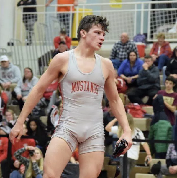 “Mustang” … “Mustang” …