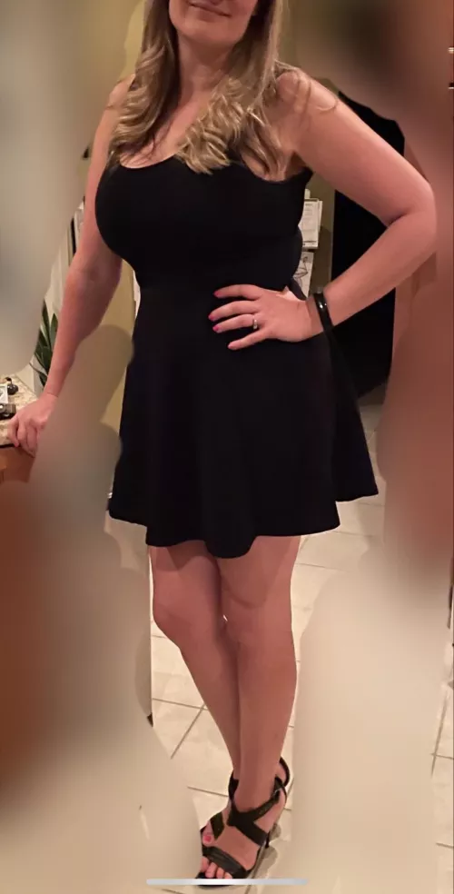 My 40 milf wife. My 40 milf wife.