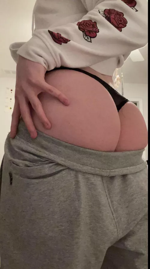 My application to be a femboy🤍