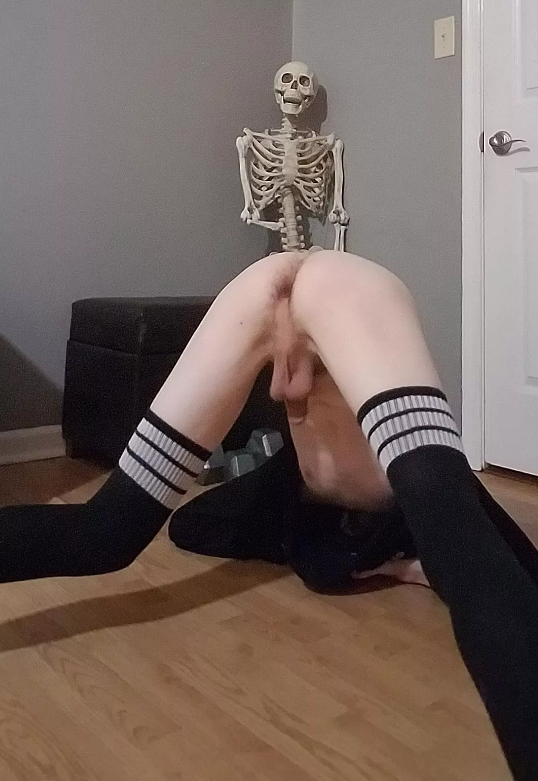 My attempt at the Jack O Pose challange, its alot harder than expected My attempt at the Jack O Pose challange, its alot harder than expected