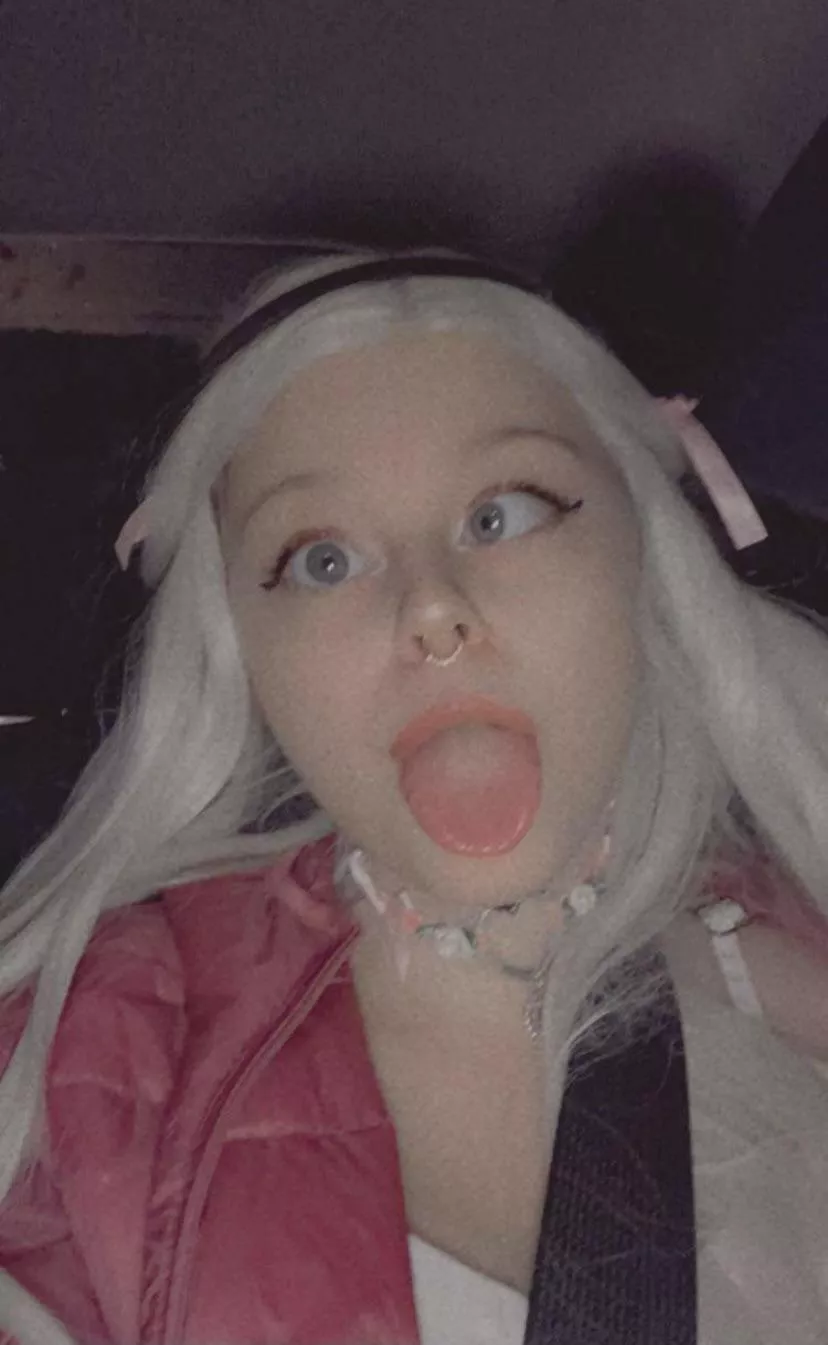 My bbg.. she’s turning into me >w< ♡ (she doesn’t have Reddit, but I have permission to post <3 )