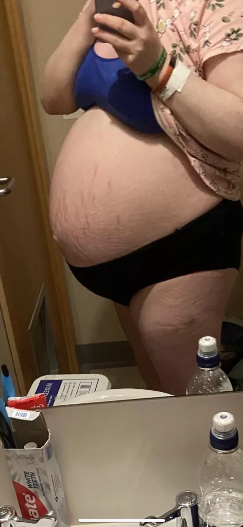 My big pregnant belly didn’t stop me from getting railed