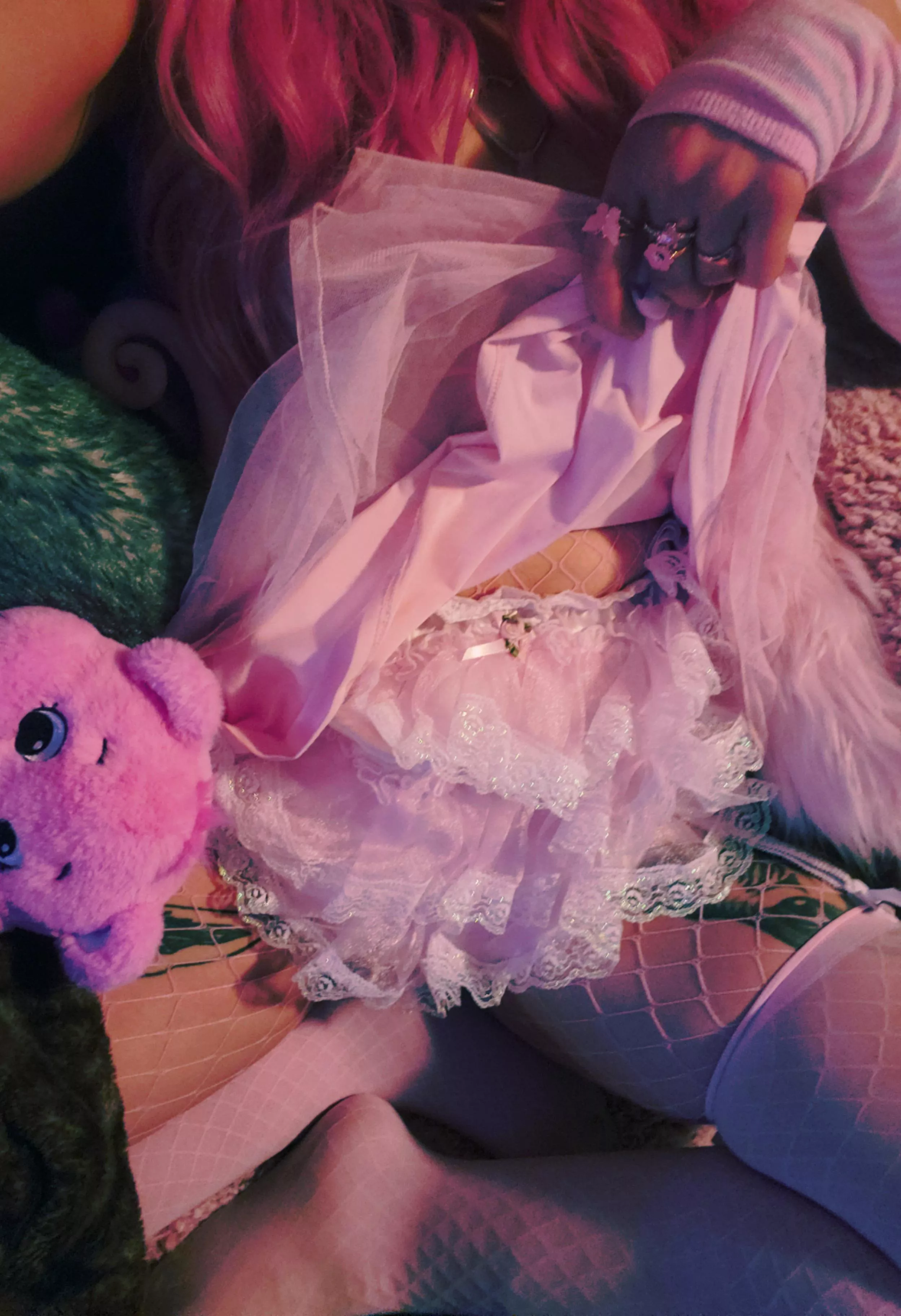 My bloomers make me feel so tiny and cute 💕