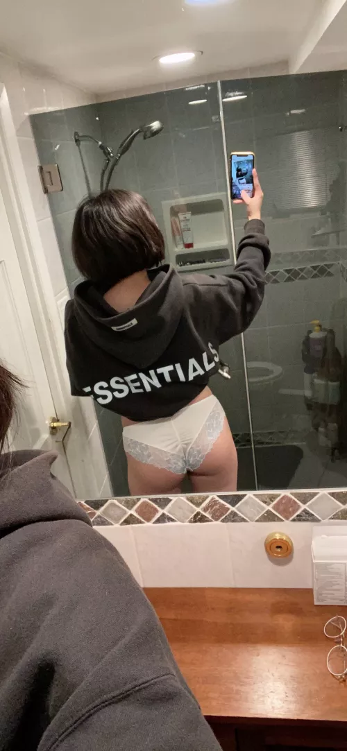 My booty wanted to be part of the selfie