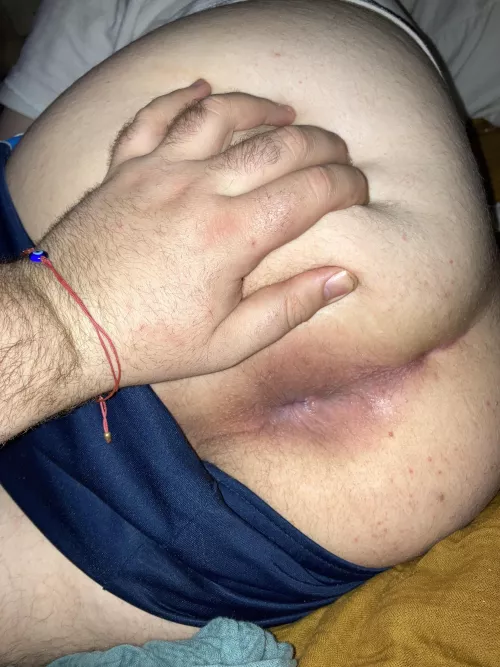 my boyfriend wanted to share my hole after he’s had his way with it for 3 hours 🙈💖