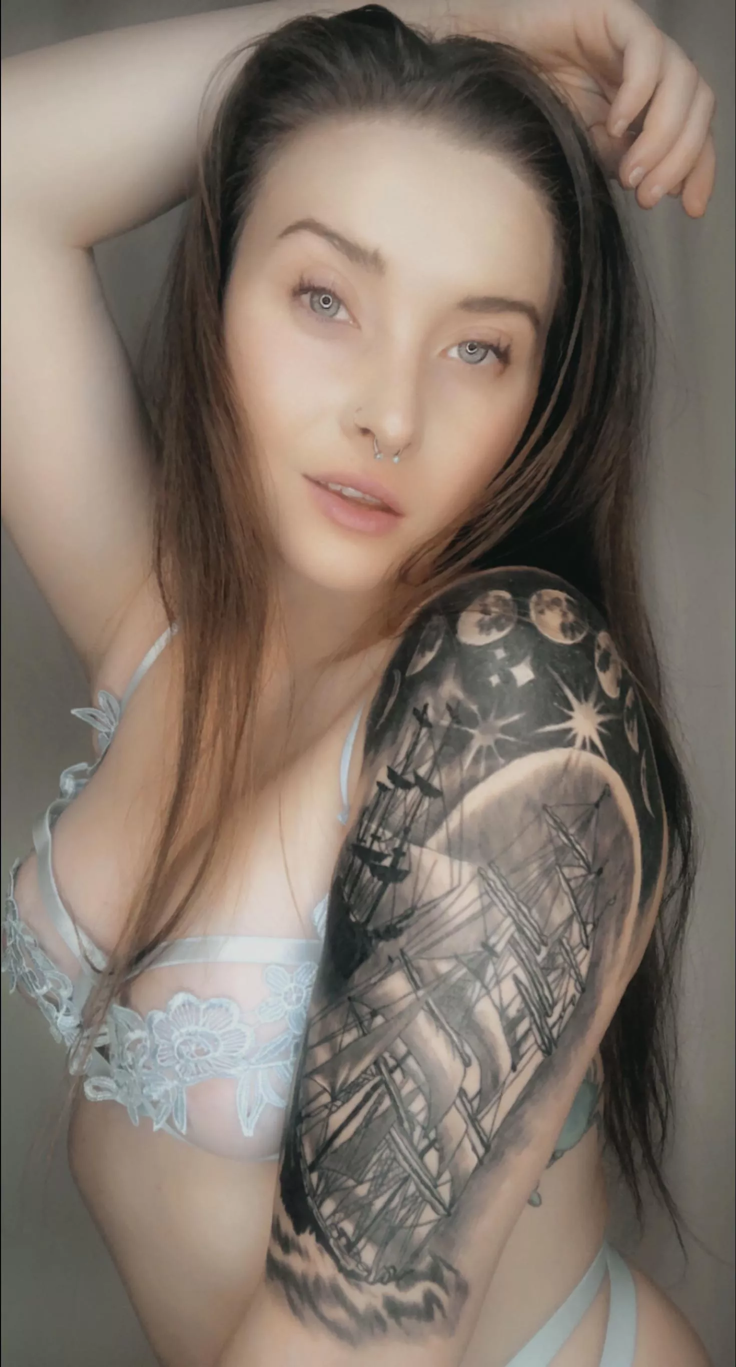 My bra matches my eyes! My bra matches my eyes!