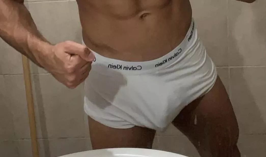 My bros and teammates r always staring in the showers… DM for more