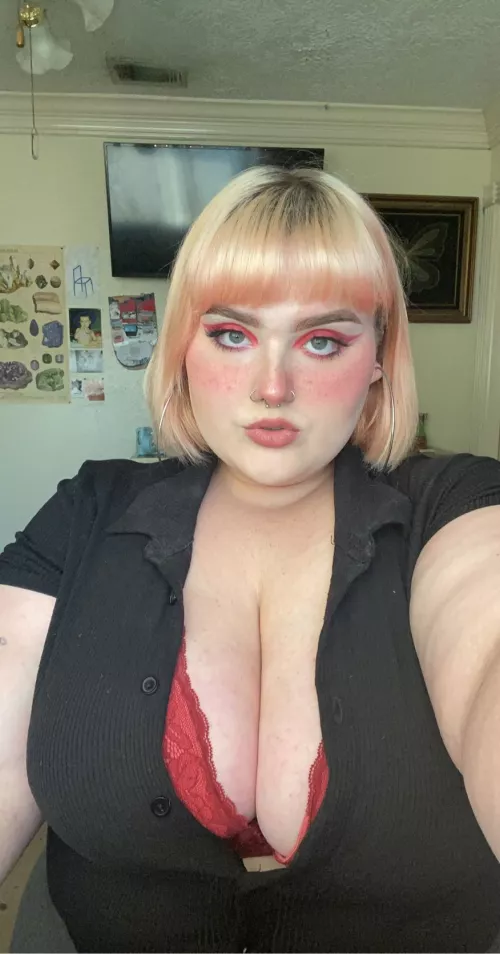 my buttons keep popping open ):