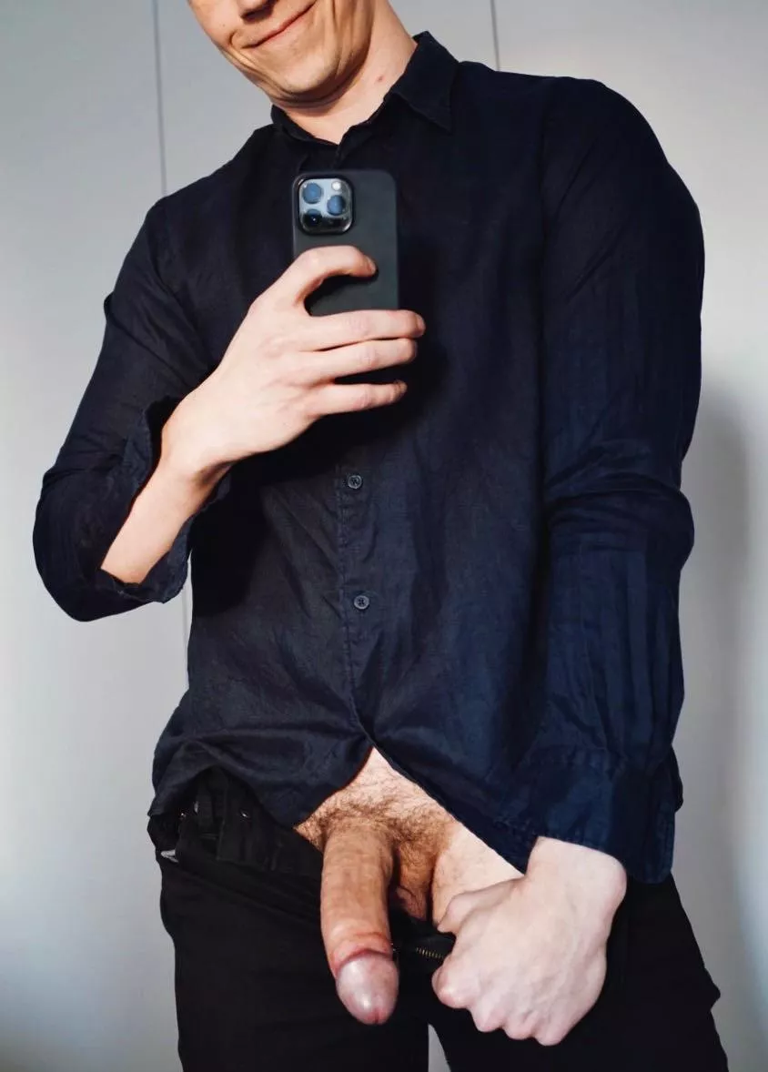 My casual look at the office today [37]