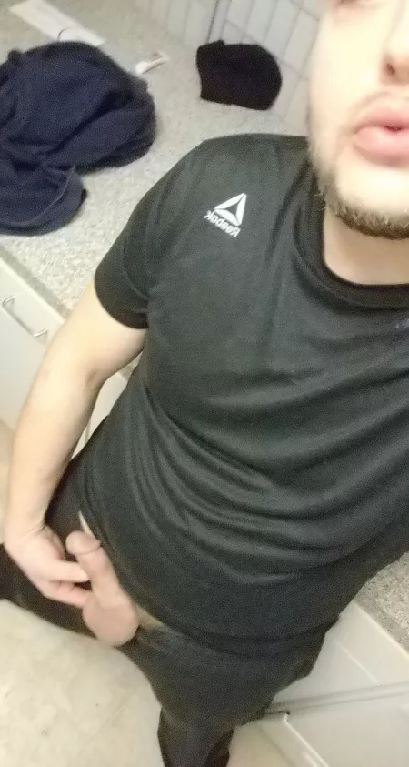 My cut cock 🍆