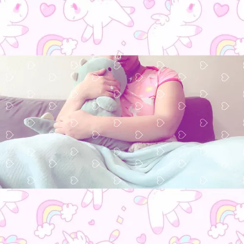 My Daddy is coming to visit in 2 days! That means he can finally meet all the stuffies he has gifted me since we have been together! I AM SO EXCITED! 🥰