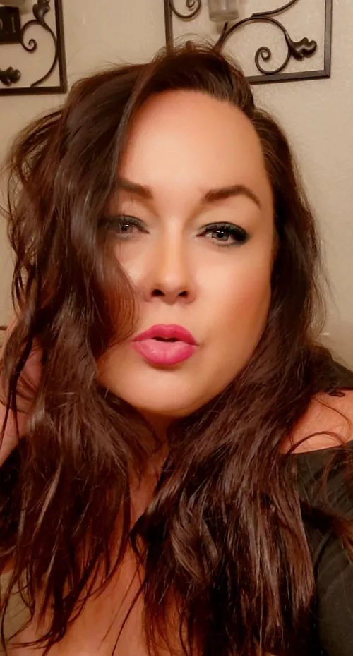 My daily selfie haha. I'm such a selfie slut lol