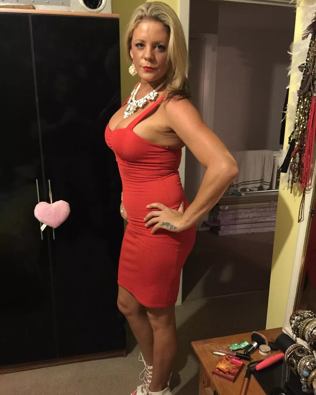 My dirty Chav, her Xmas present to me was a video of her being fucked on a recent night out My dirty Chav, her Xmas present to me was a video of her being fucked on a recent night out