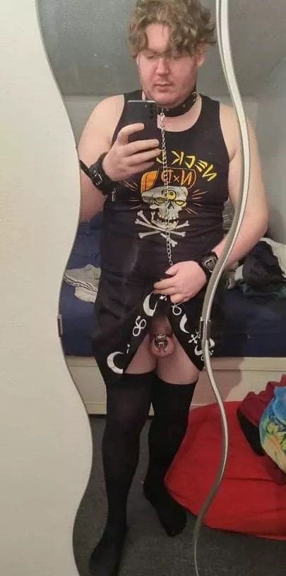 My dumb property doesn't know how to obey rules or demands so please take this time to humiliate and give his princess (me) some punishment ideas. (We're in a LDR) My dumb property doesn't know how to obey rules or demands so please take this time to humiliate and give his princess (me) some punishment ideas. (We're in a LDR)