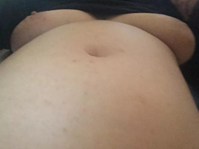 my empty belly and tits lol i'm on snap: tinytummy22