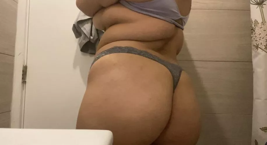 My ex thought he could control me.. so I got rid of him and now share myself with people who appreciate it!