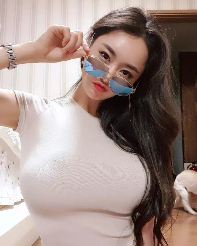 My eyes are up here baby 😜😈