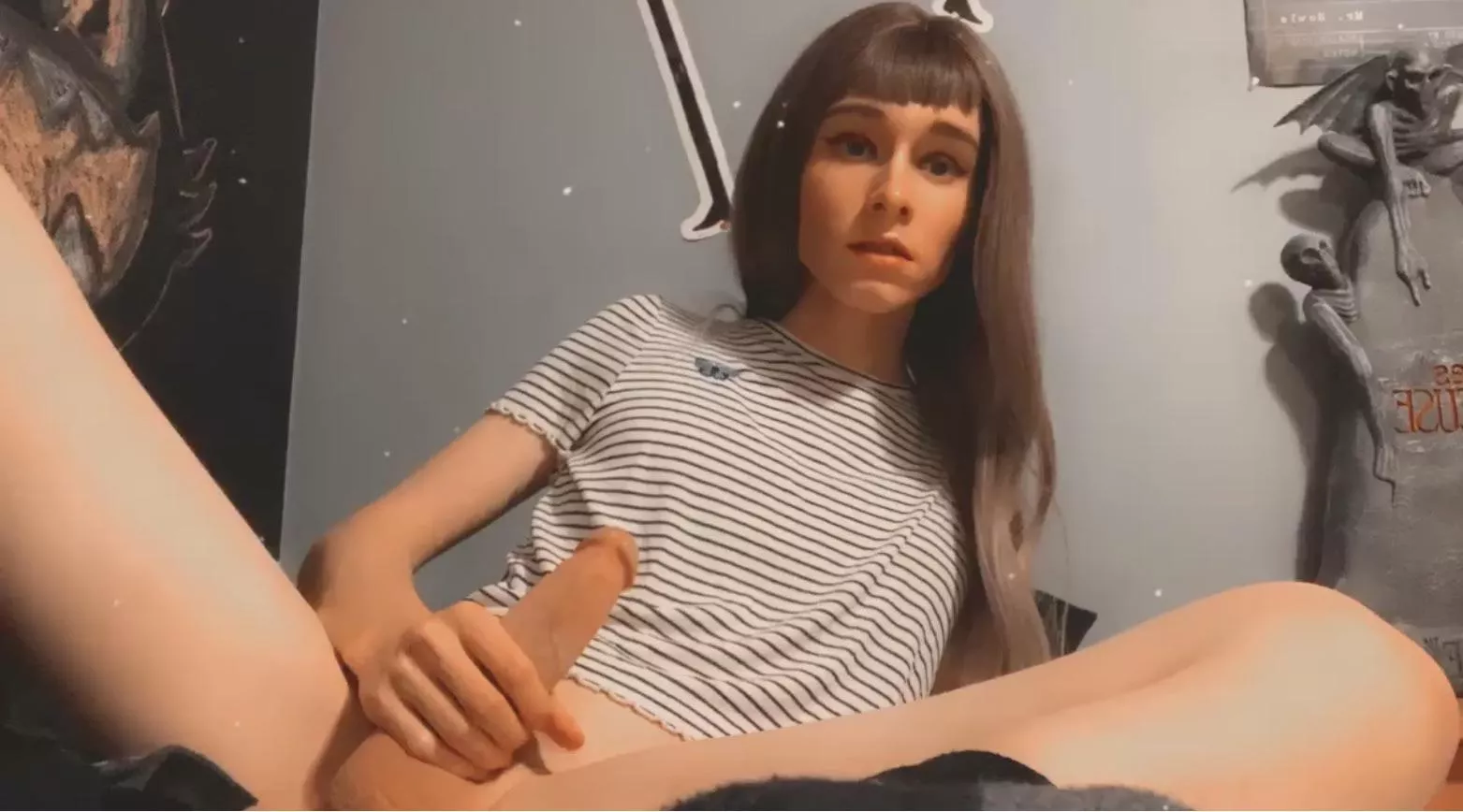 My eyes are up here ;)