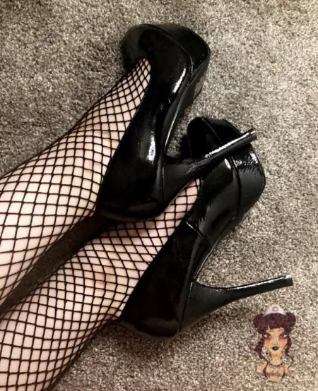 my favorite heels π€