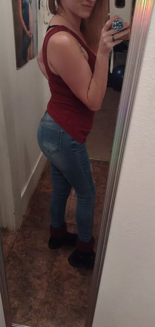 My favorite jeans (28F)