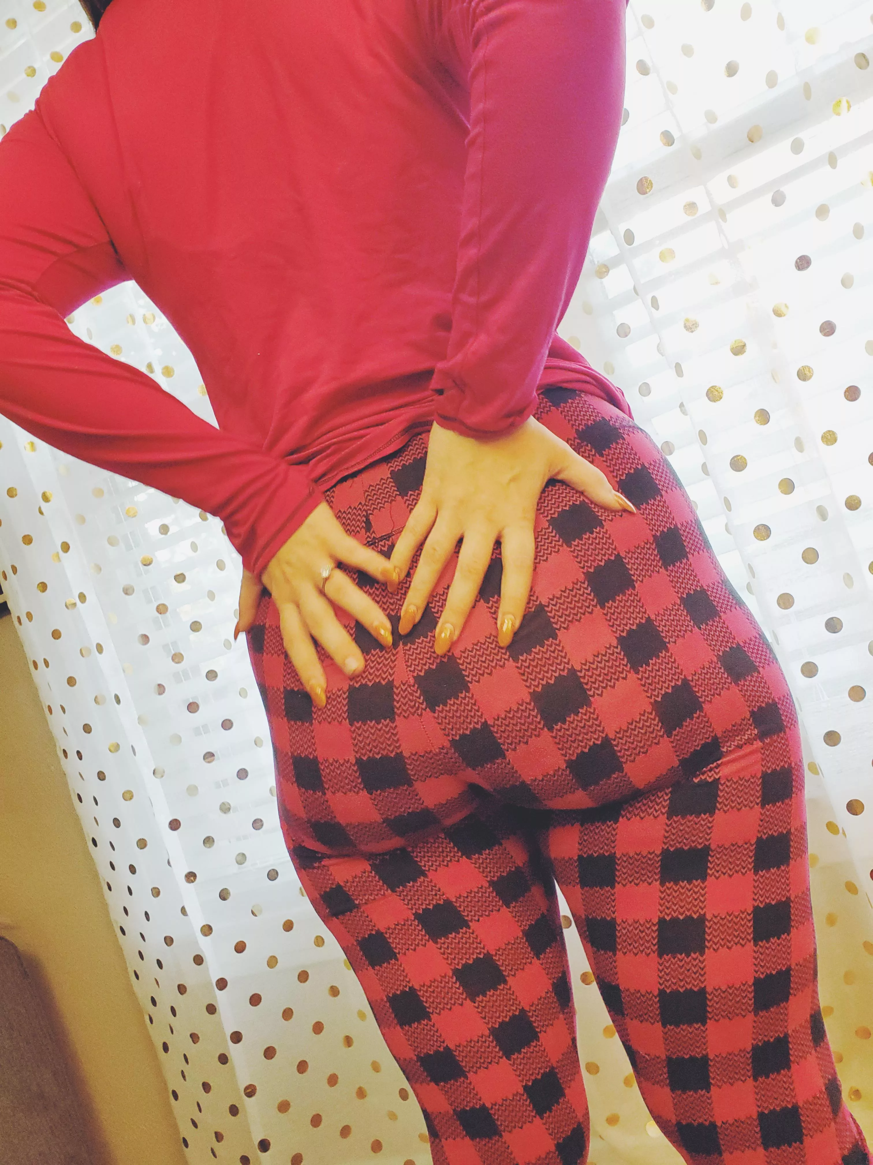My favorite pants for yoga sessions! My favorite pants for yoga sessions!