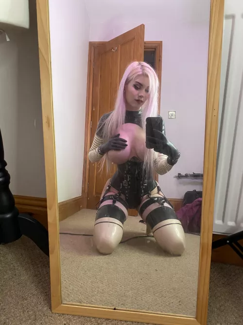 My favourite shiny outfit 💖