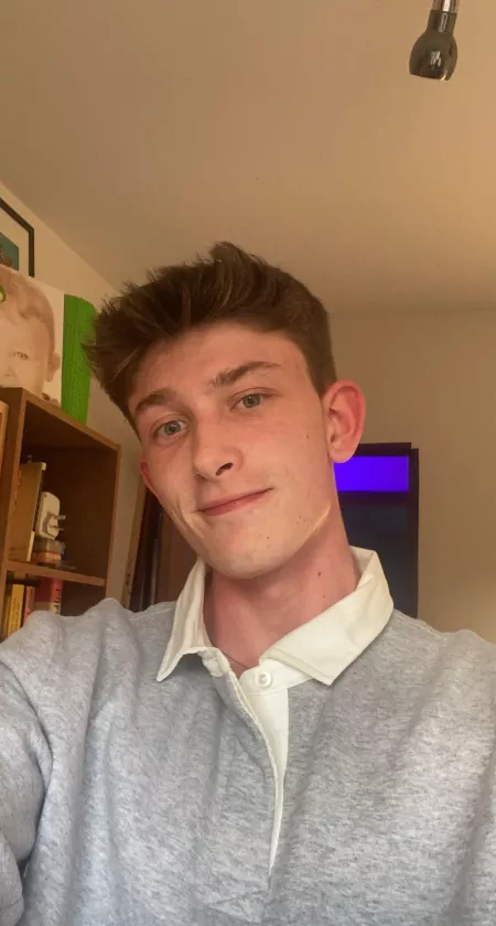 my favourite sweater at the moment☺️