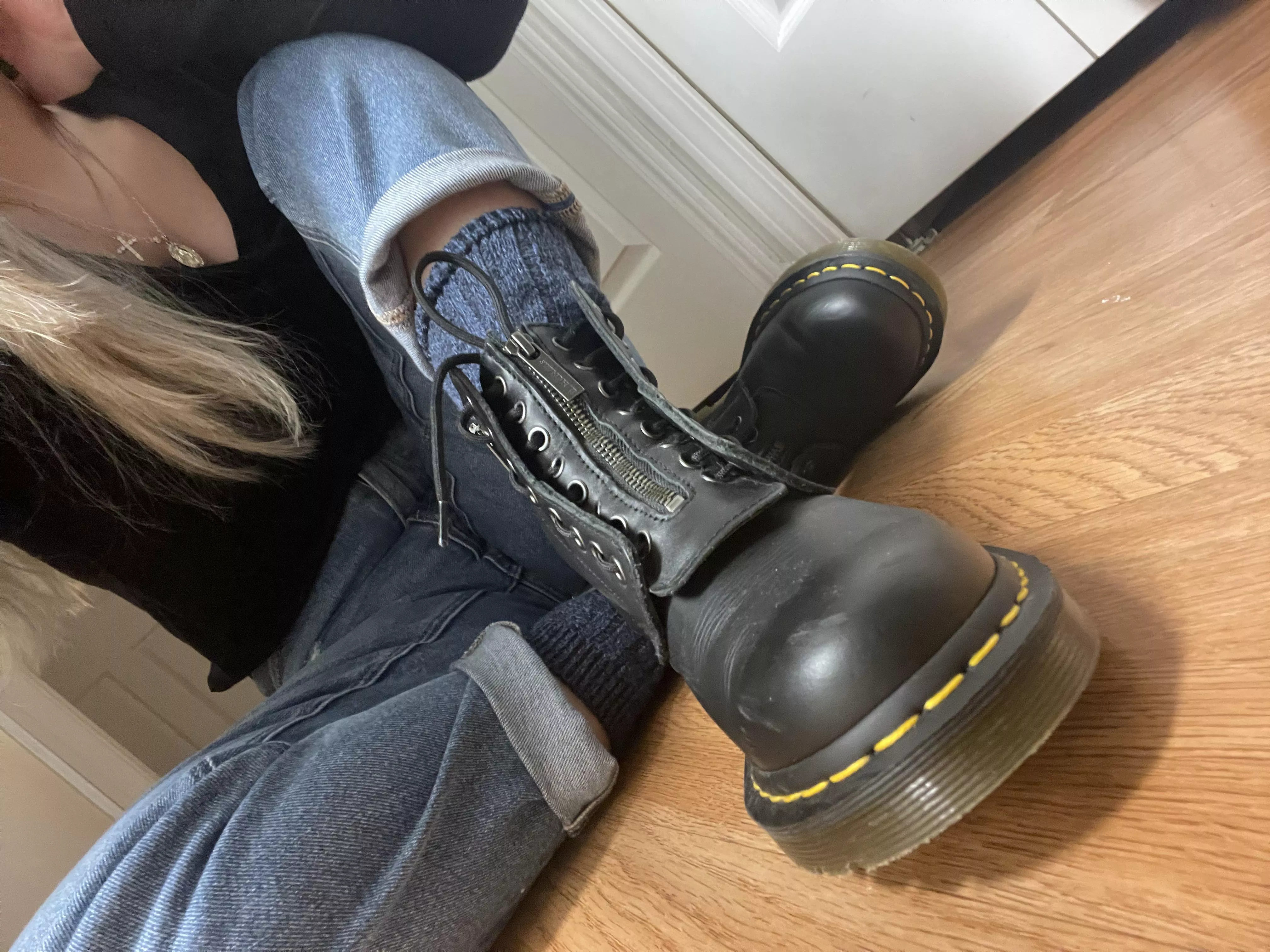 My feet are getting so sweaty in these boots 🥵 My feet are getting so sweaty in these boots 🥵