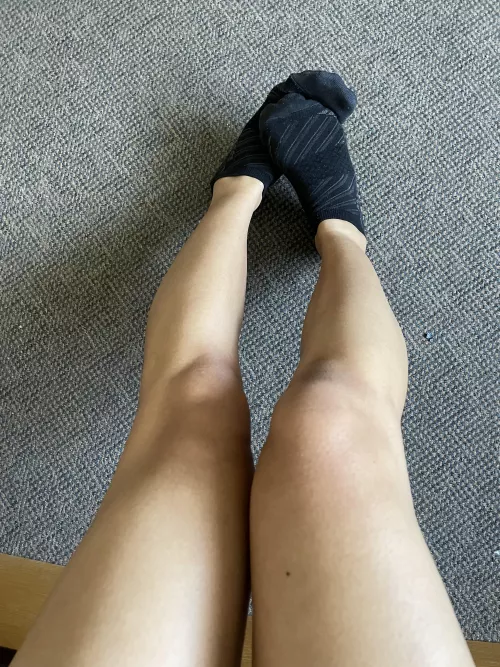 My feet get so sweaty post-workout π¦Άπ¦