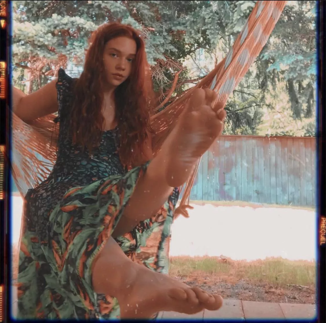 My feet in the hammock! My feet in the hammock!