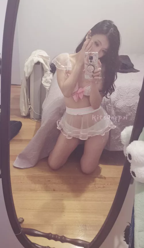 my first post as a sailor girl!