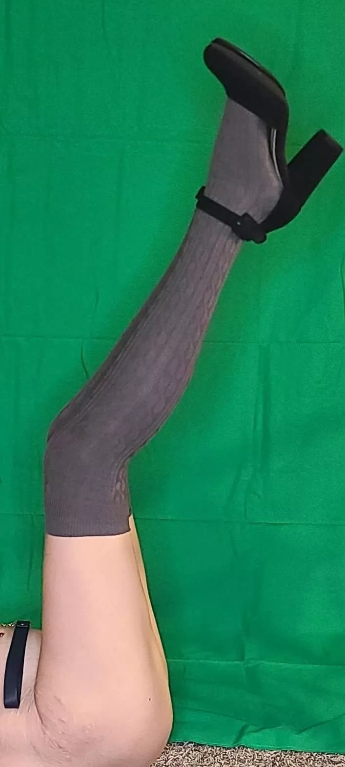 My first post! I hope you all like big tittied girls in high heels! My first post! I hope you all like big tittied girls in high heels!
