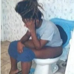 My friend Keke let me pay her cash to watch her take a shit! My friend Keke let me pay her cash to watch her take a shit!