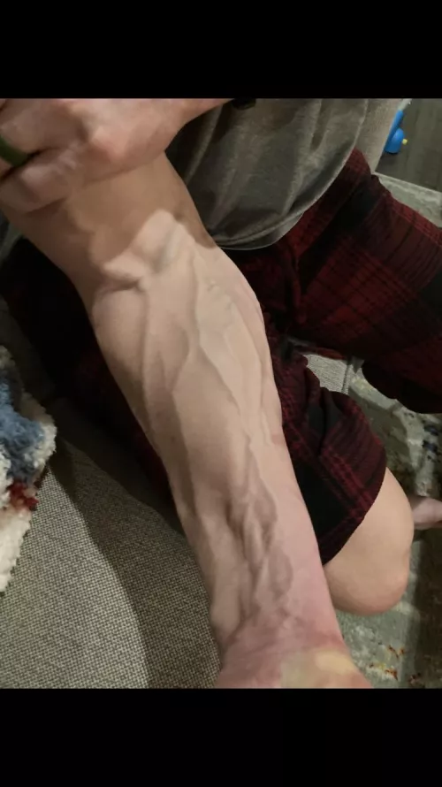 My girlfriend likes seeing me flex. What do you think? My girlfriend likes seeing me flex. What do you think?