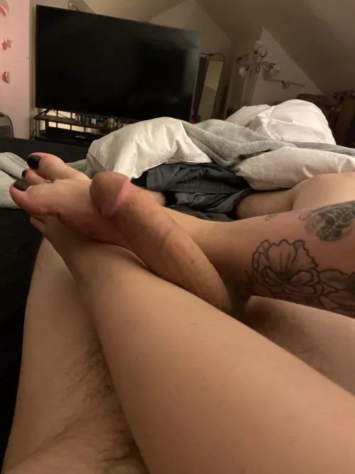 My girlfriends sweet feet. Dm. My girlfriends sweet feet. Dm.