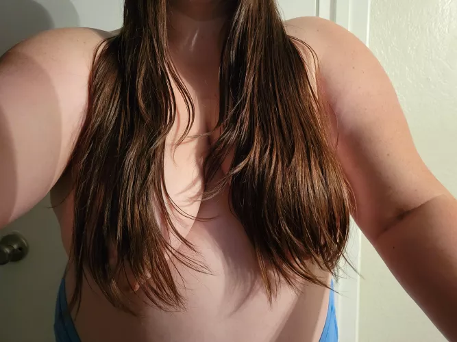 My hair is just long enough to cover my tiddies