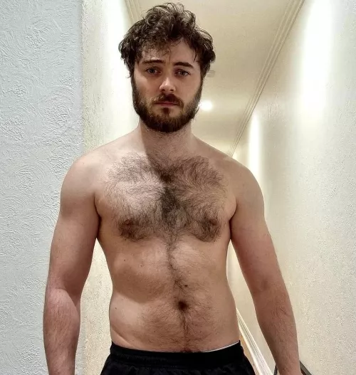 My hair's getting a bit out of control My hair's getting a bit out of control