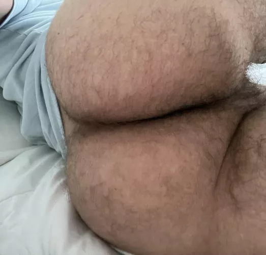 My hairy ass š